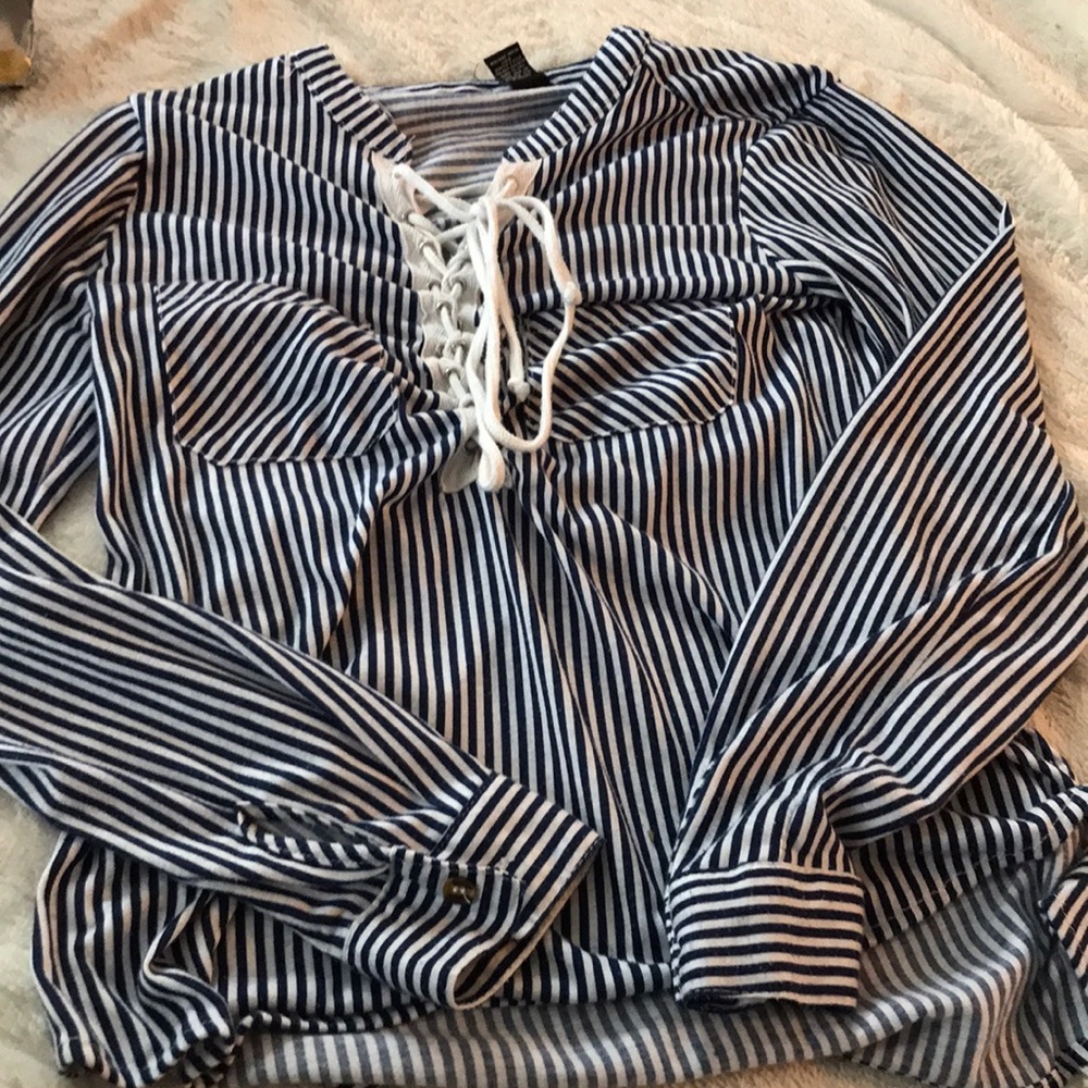 Rue 21 stripe long sleeve w/ two pockets + lace up
